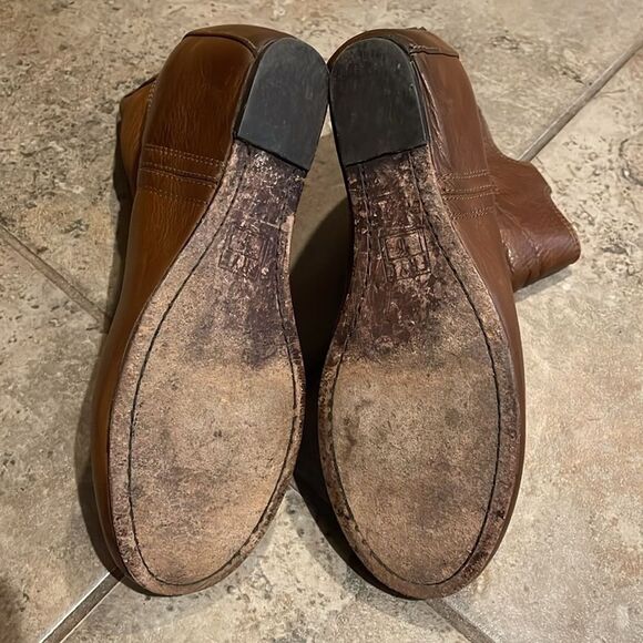 Frye Carson Cognac Brown Leather Hidden Wedge Ankle Boots Womens Size 10 - Picture 7 of 14